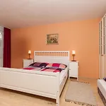 Haus Ruth Apartament *